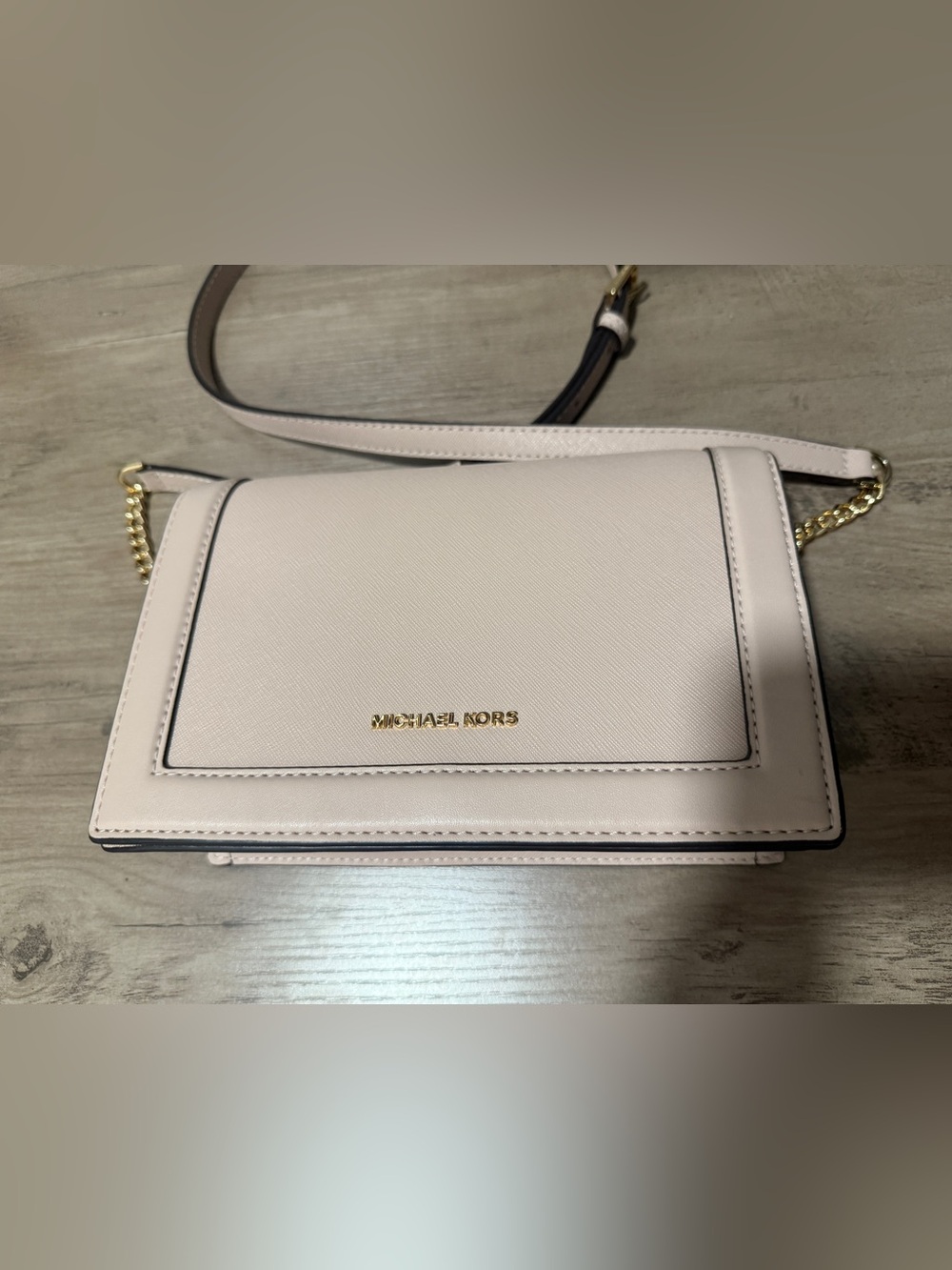 Michael Kors Pale Pink Saffiano Leather Chain Crossbody - Picture 5 of 14